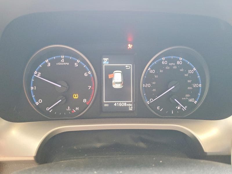 2018 TOYOTA RAV4 LE 9