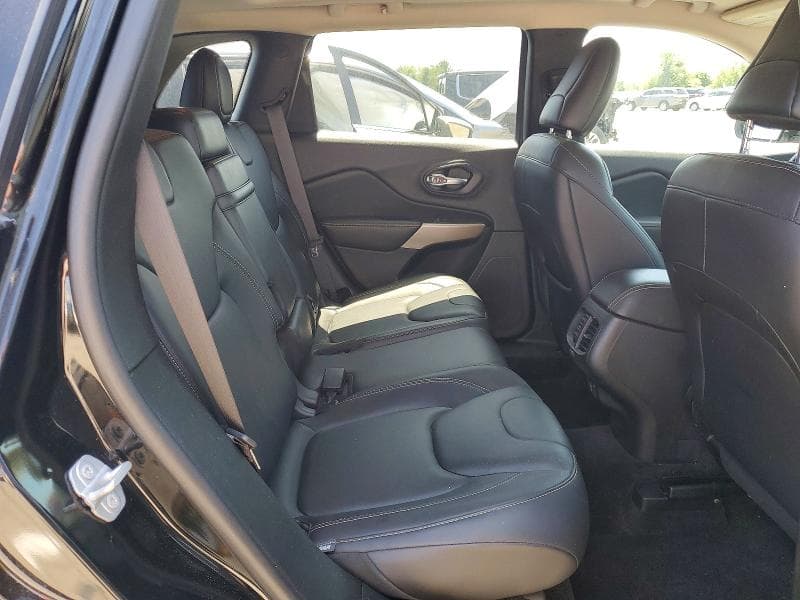 2017 JEEP CHEROKEE LIMITED 11
