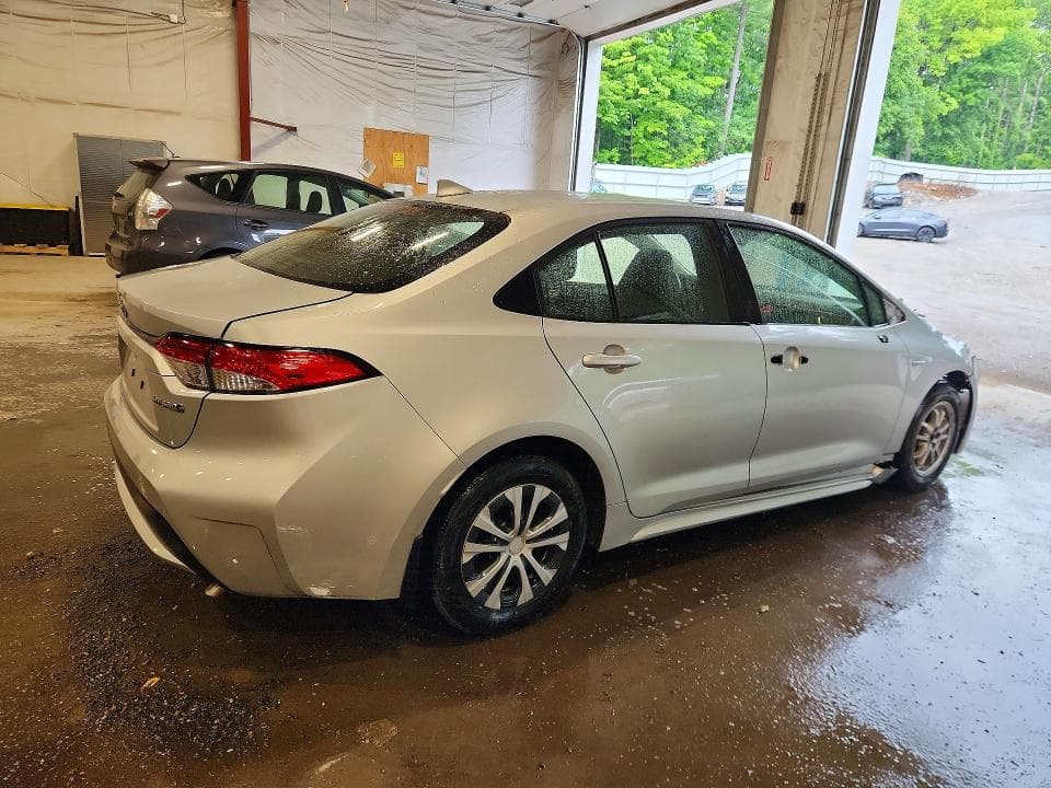 2021 TOYOTA COROLLA LE 3