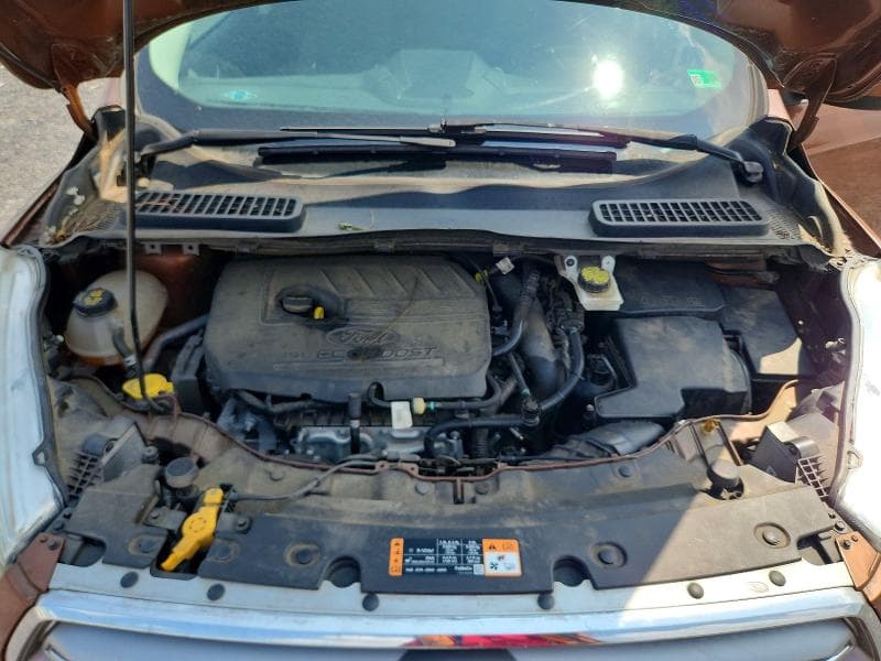 2017 FORD ESCAPE SE 11