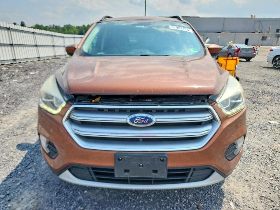 2017 FORD ESCAPE SE 5