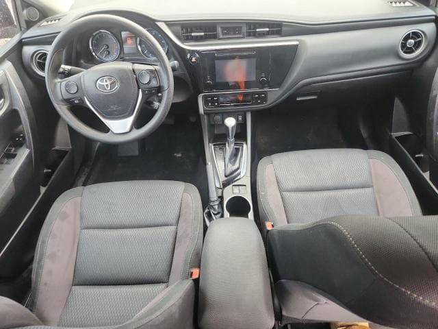 2018 TOYOTA COROLLA LE 8
