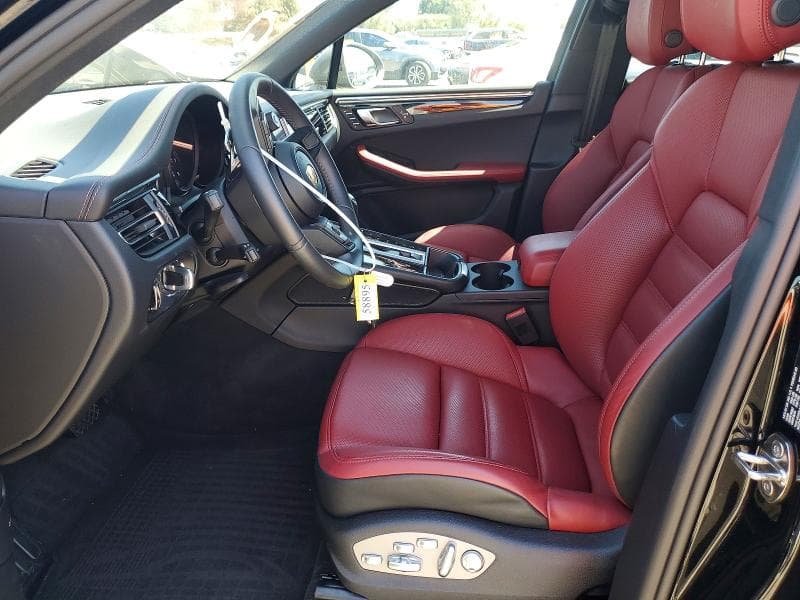 2026 PORSCHE MACAN BASE 7