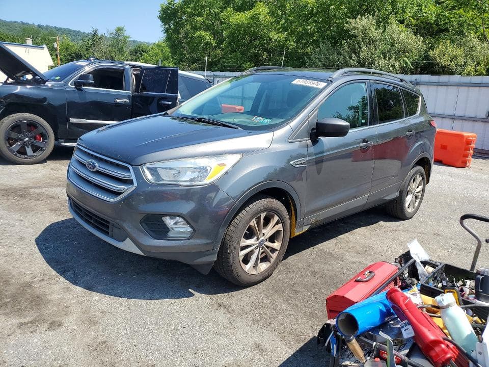 2018 FORD ESCAPE SE 1