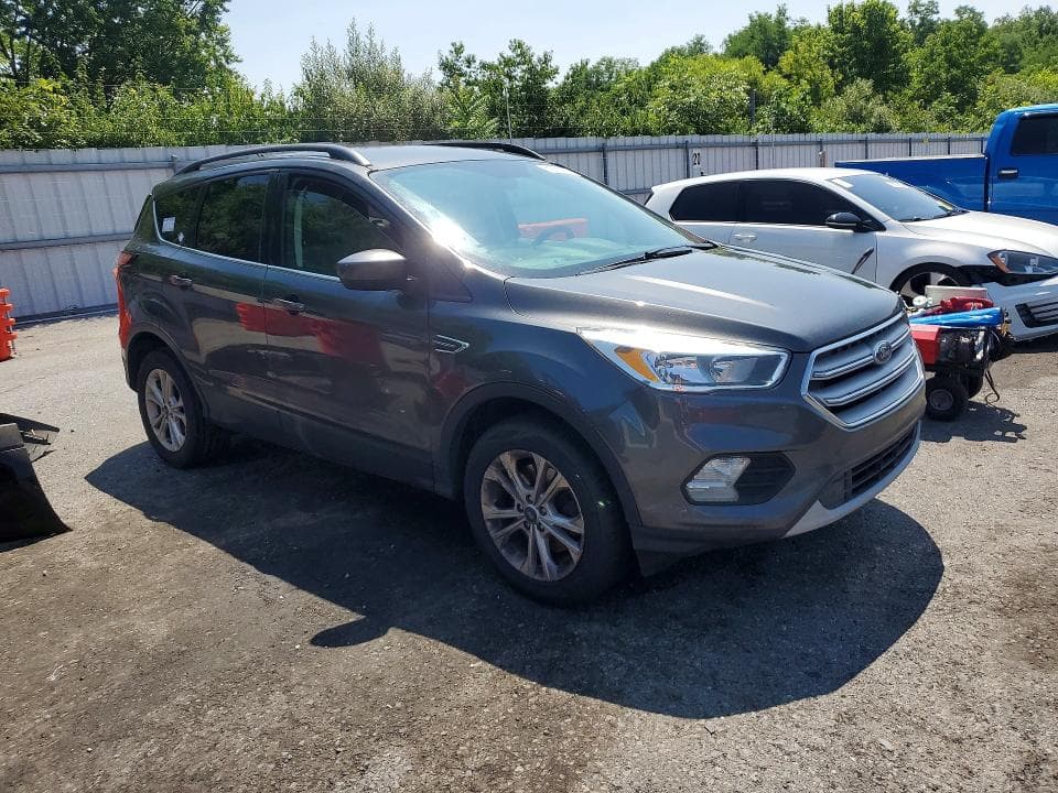 2018 FORD ESCAPE SE 4