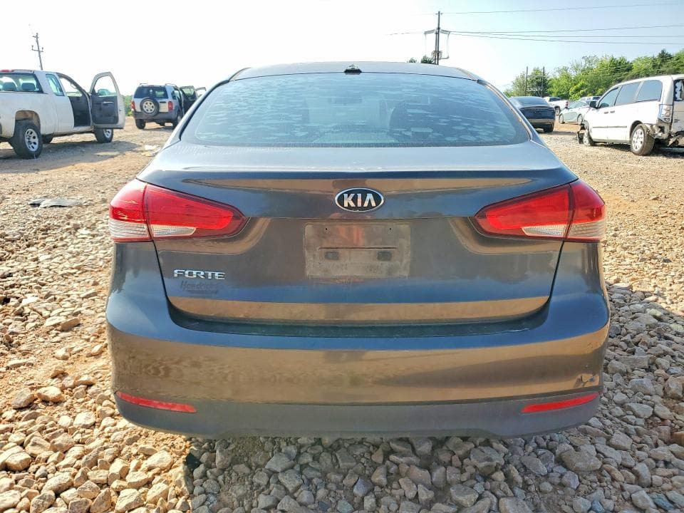 2018 KIA FORTE LX 6