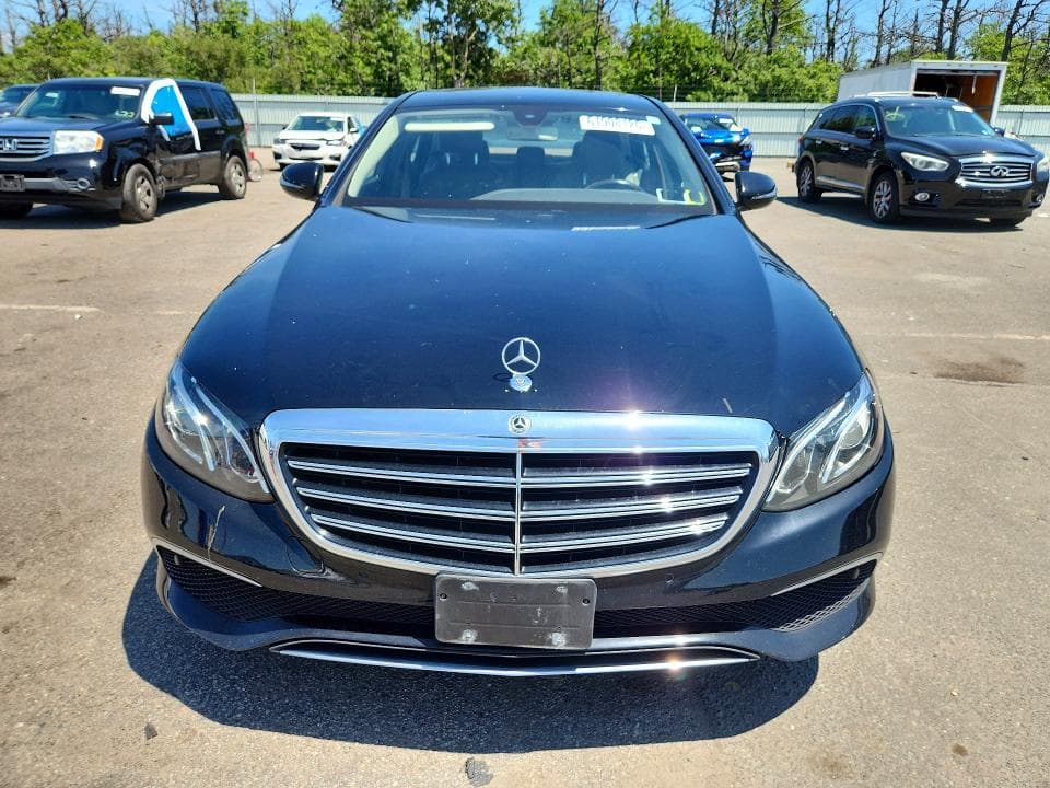 2018 MERCEDES-BENZ E 300 4MATIC 5