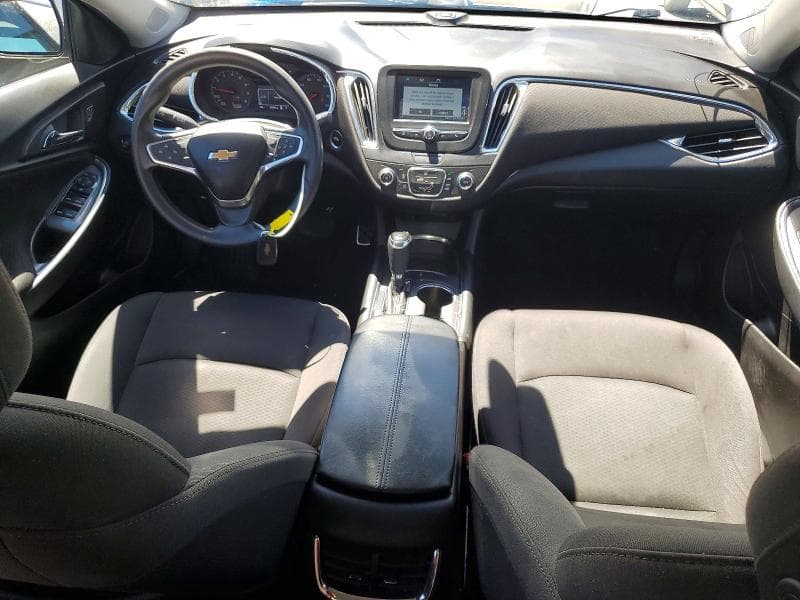 2017 CHEVROLET MALIBU LT 8