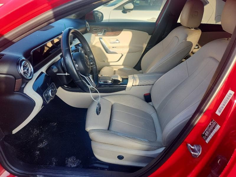 2019 MERCEDES-BENZ A 220 7