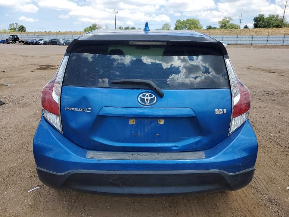 2017 TOYOTA PRIUS C TWO 6