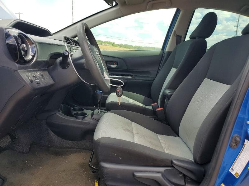 2017 TOYOTA PRIUS C TWO 7