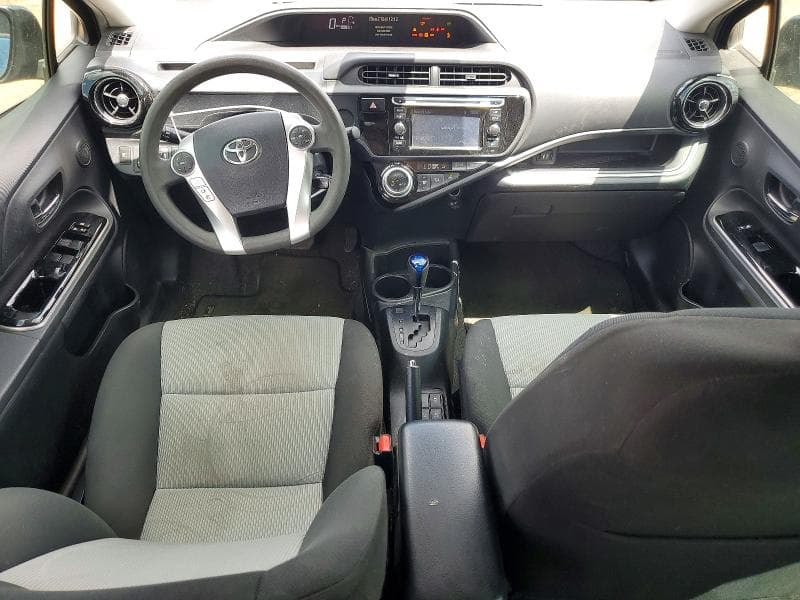 2017 TOYOTA PRIUS C TWO 8