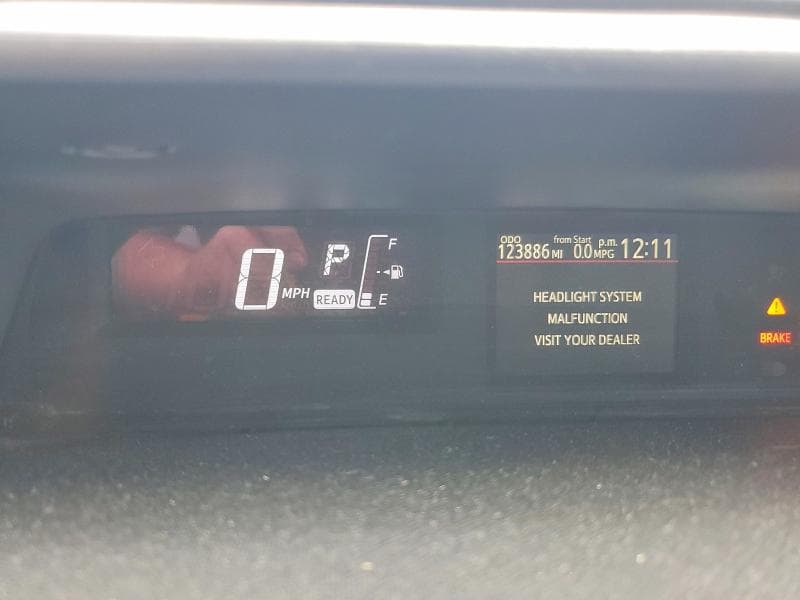 2017 TOYOTA PRIUS C TWO 9