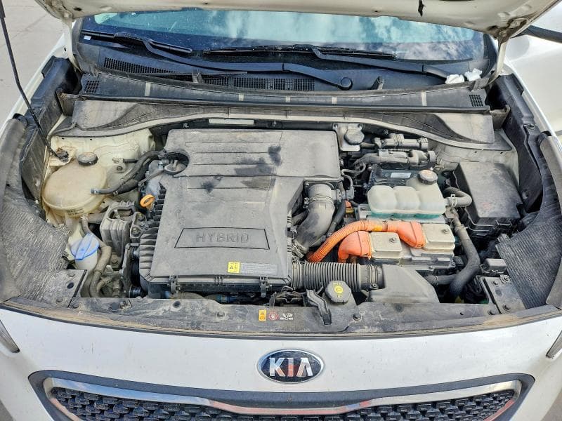 2019 KIA NIRO LX 11