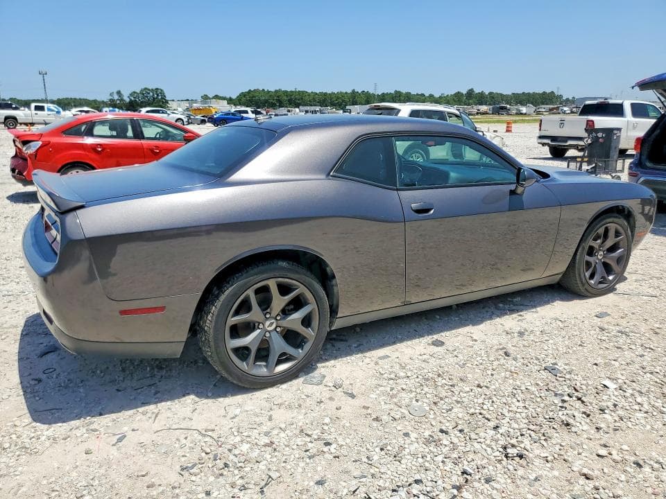 2018 DODGE CHALLENGER SXT 3