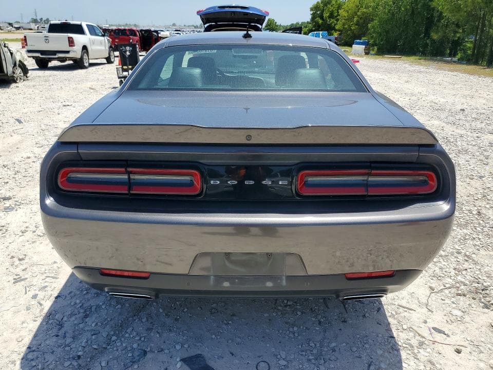 2018 DODGE CHALLENGER SXT 6