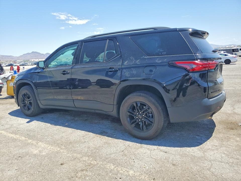 2022 CHEVROLET TRAVERSE LS 2