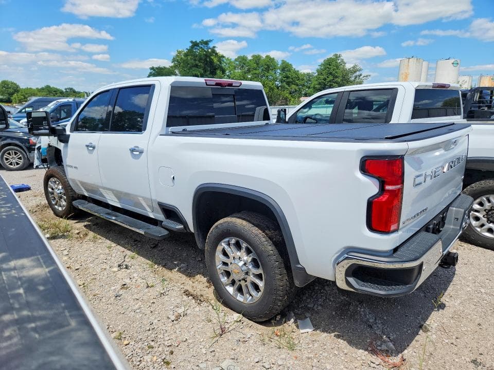 2025 CHEVROLET SILVERADO K2500 HEAVY DUTY LTZ 2