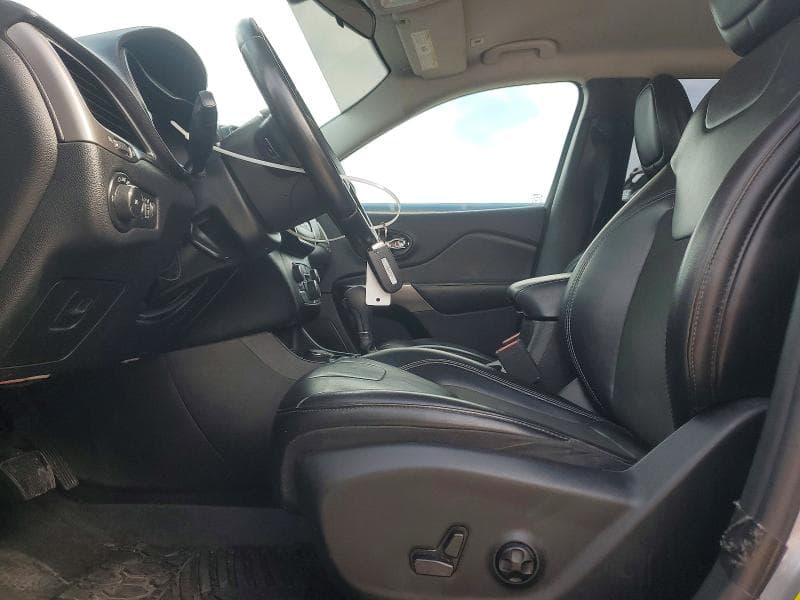2019 JEEP CHEROKEE LATITUDE PLUS 7