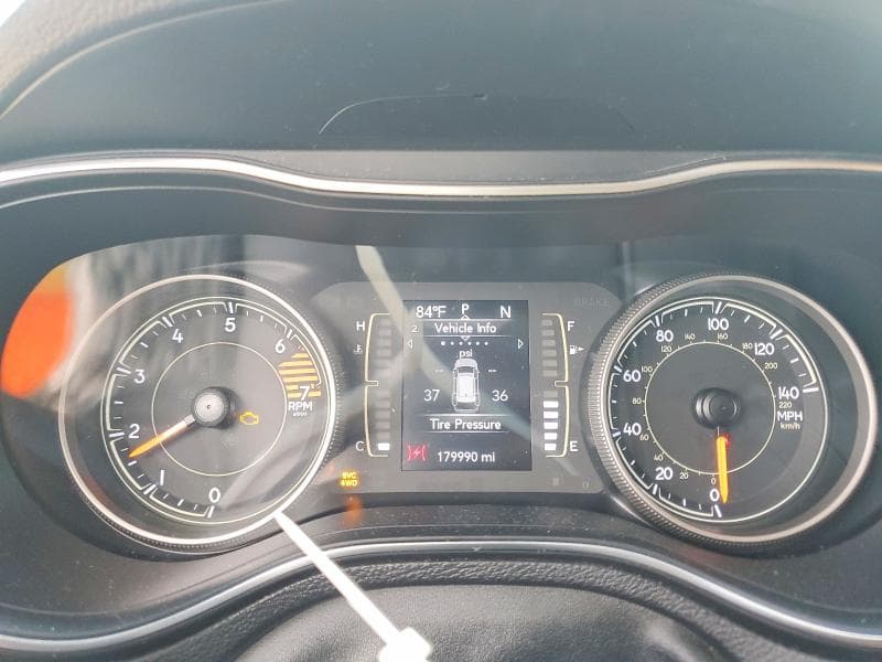 2019 JEEP CHEROKEE LATITUDE PLUS 9