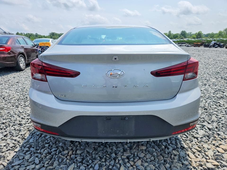 2020 HYUNDAI ELANTRA SE 6