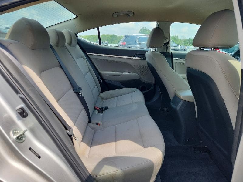 2020 HYUNDAI ELANTRA SE 10