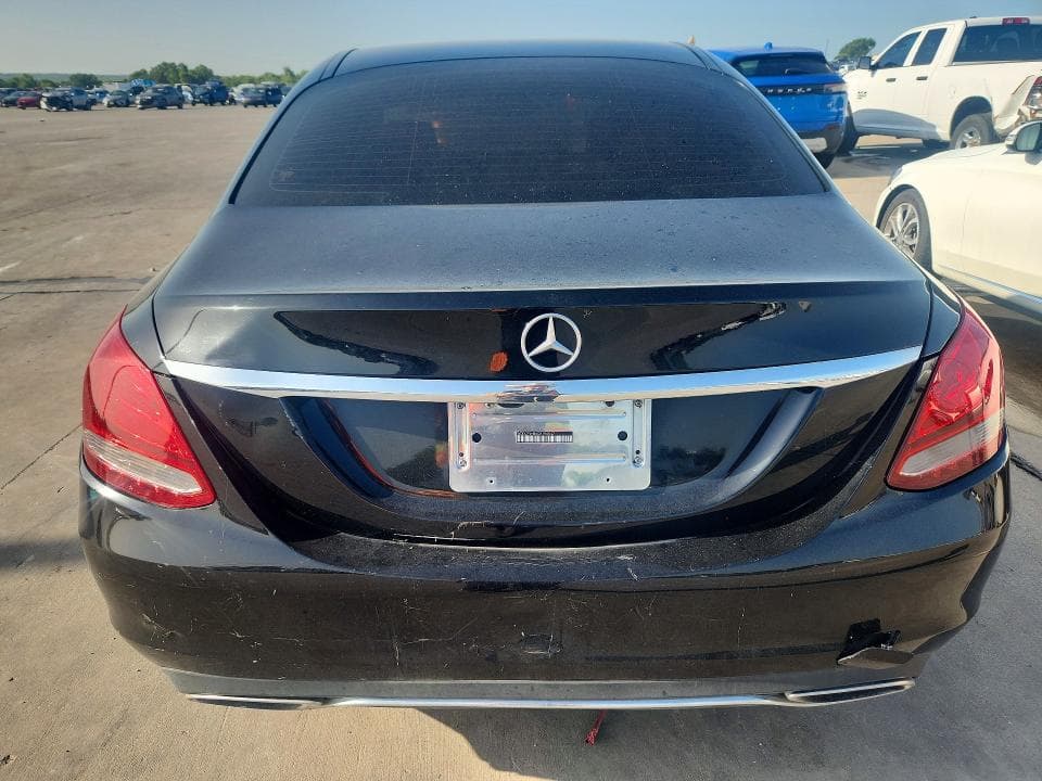 2017 MERCEDES-BENZ C 300 6
