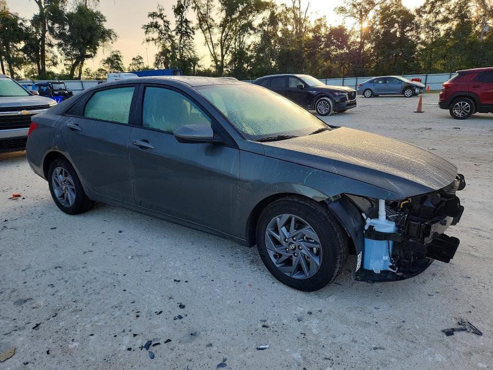 2026 HYUNDAI ELANTRA HYBRID BLUE 4