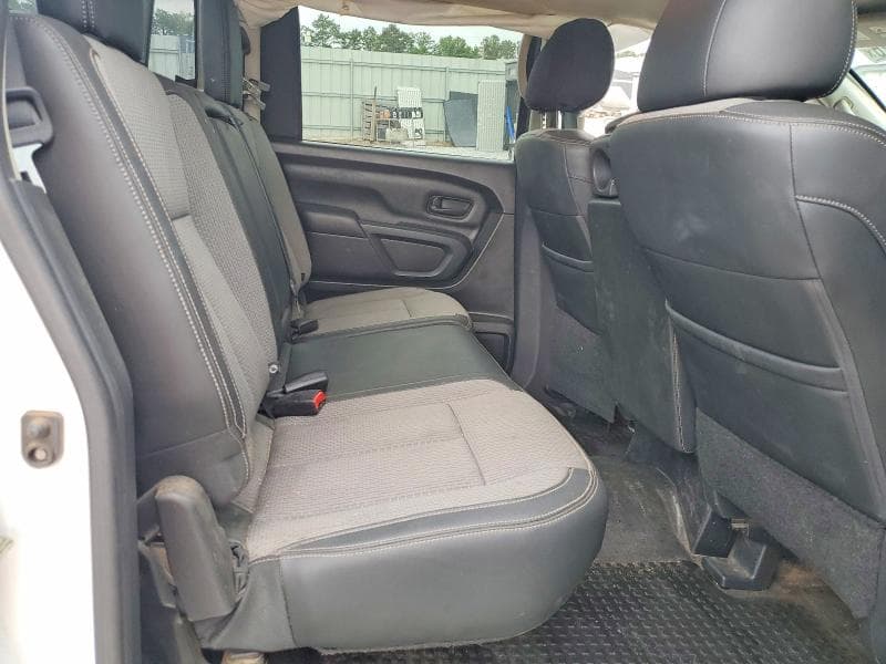 2018 NISSAN TITAN S 10