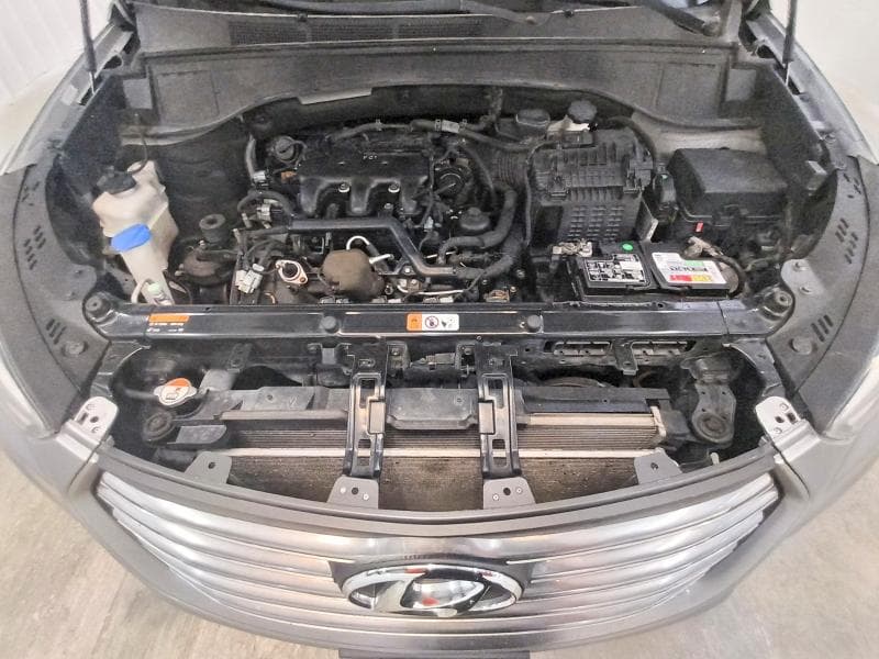 2019 HYUNDAI SANTA FE XL SE 12