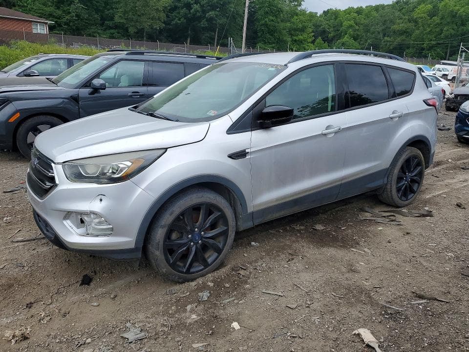 2017 FORD ESCAPE SE 1