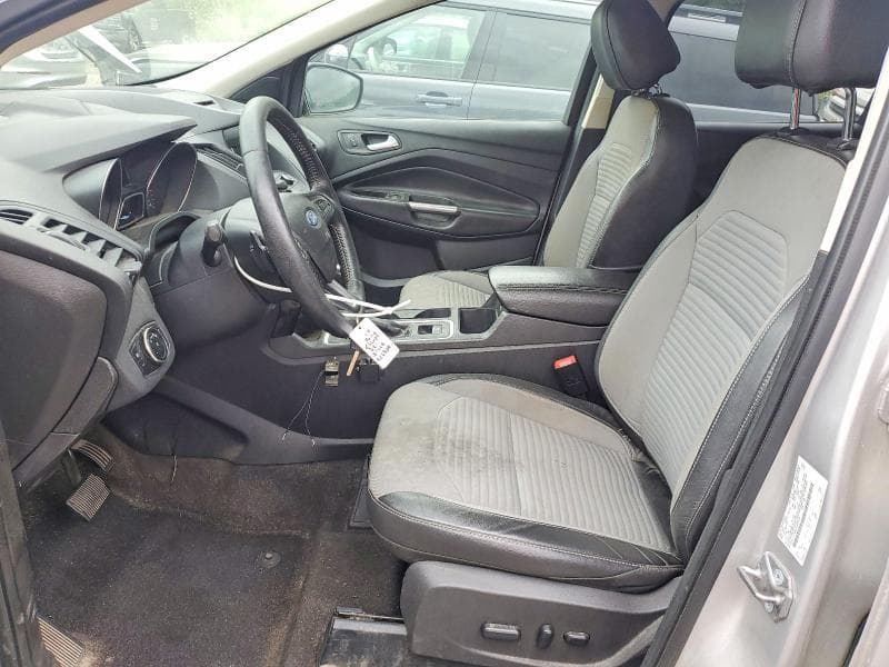 2017 FORD ESCAPE SE 7