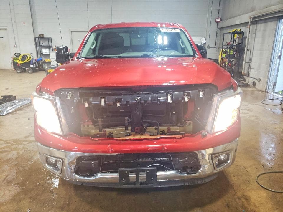 2017 NISSAN TITAN SV 5