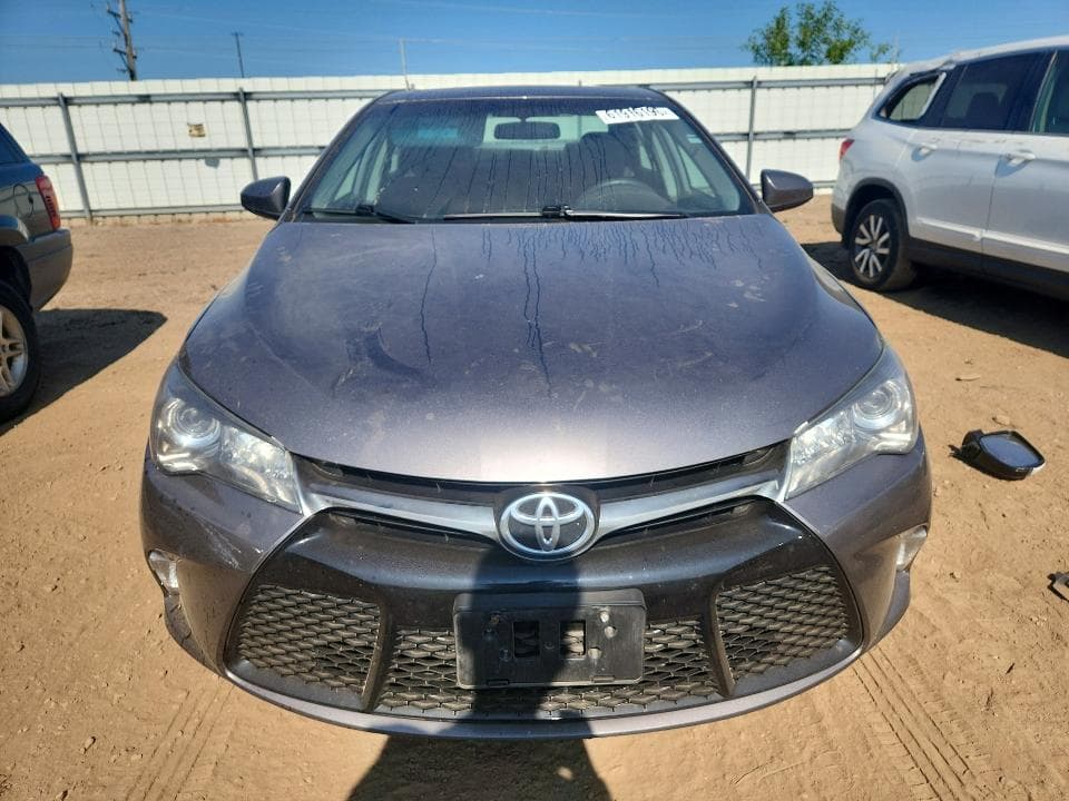 2017 TOYOTA CAMRY SE 5