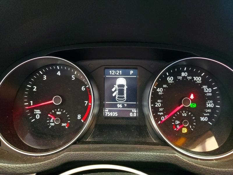 2017 VOLKSWAGEN PASSAT S S 9