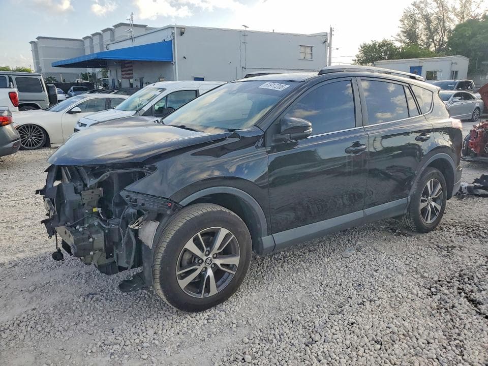 2018 TOYOTA RAV4 XLE - 1