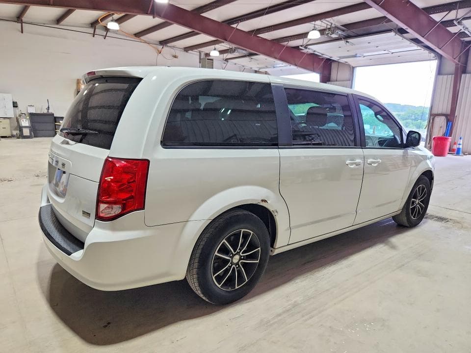 2018 DODGE GRAND CARAVAN SE SE 3