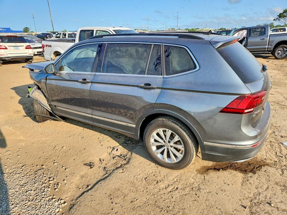 2018 VOLKSWAGEN TIGUAN SE 2