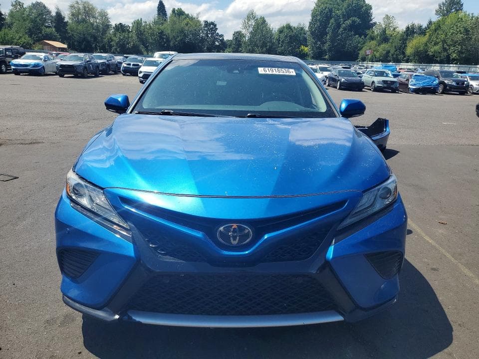 2018 TOYOTA CAMRY XSE 5