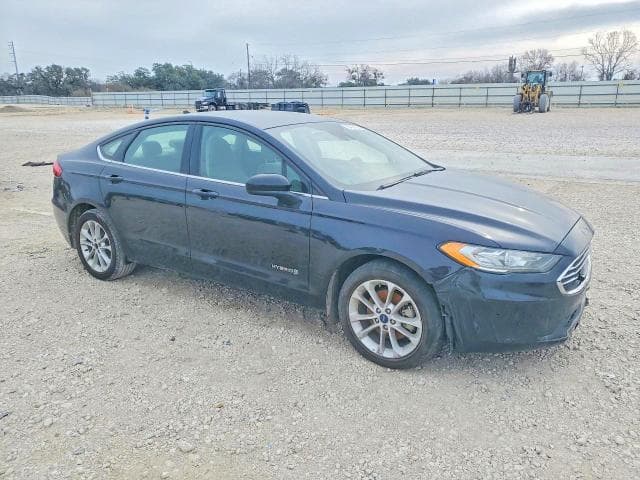 2019 FORD FUSION SE 4