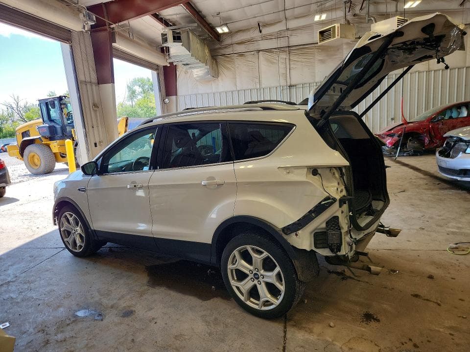 2019 FORD ESCAPE TITANIUM 2