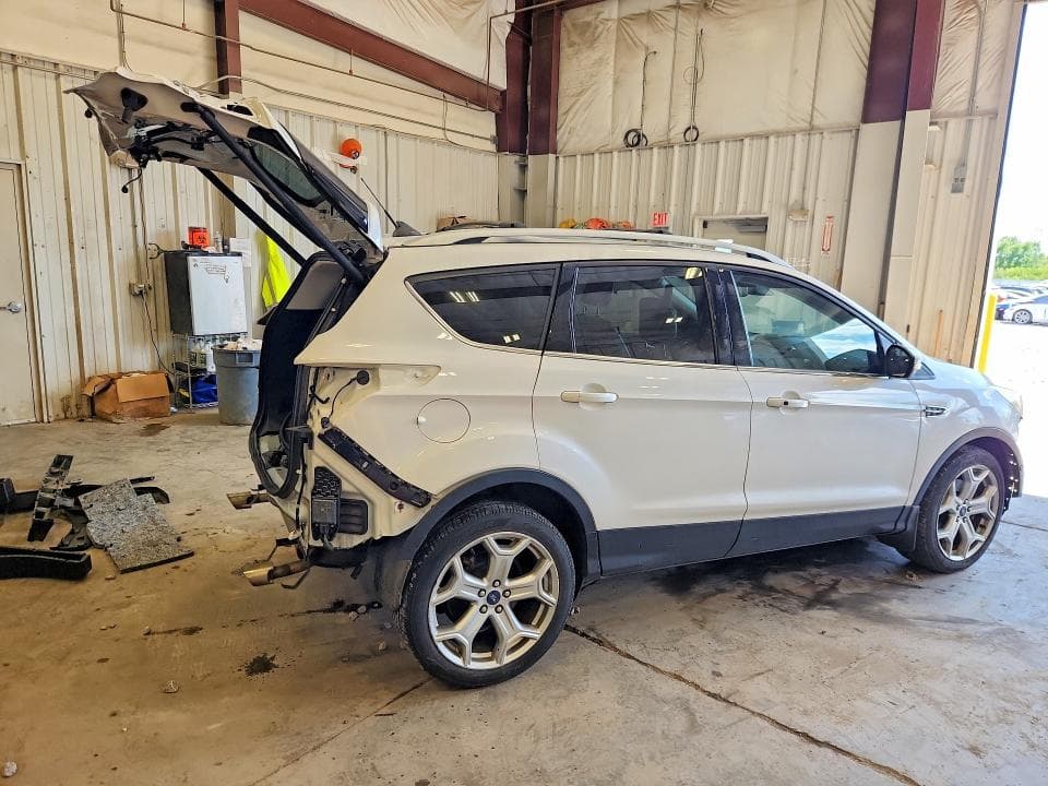 2019 FORD ESCAPE TITANIUM 3