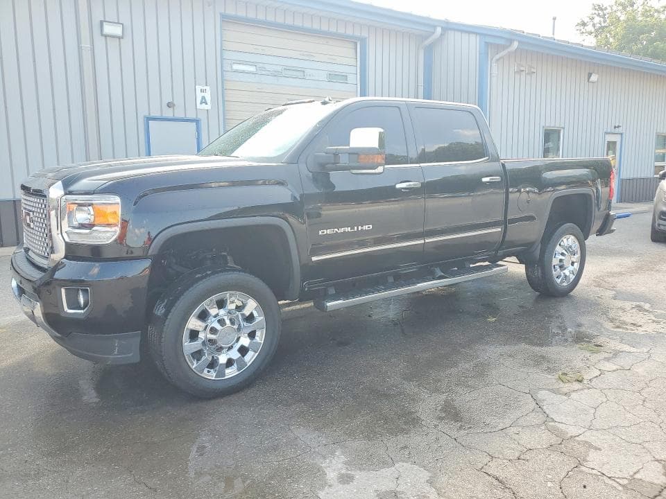 2017 GMC SIERRA K2500 DENALI - 1