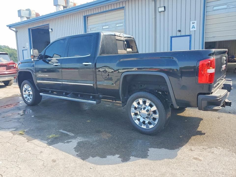 2017 GMC SIERRA K2500 DENALI 2