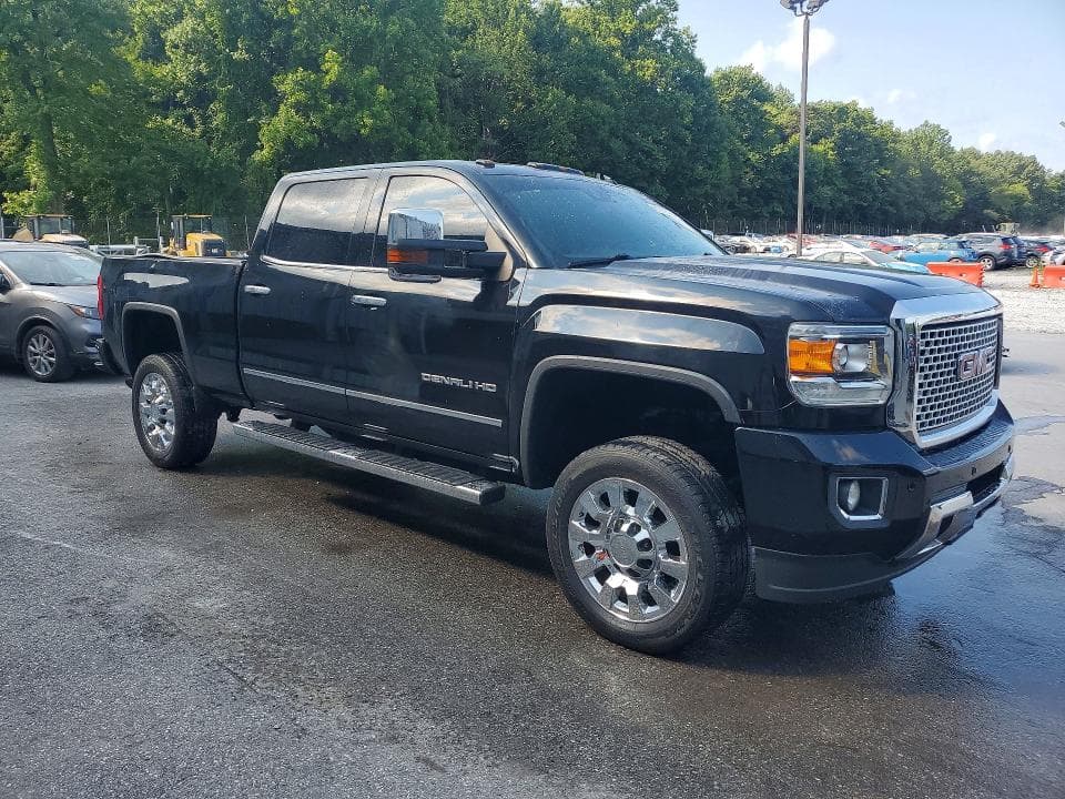 2017 GMC SIERRA K2500 DENALI 4