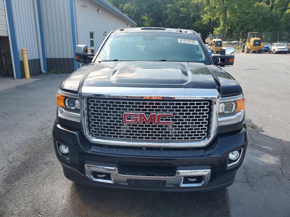 2017 GMC SIERRA K2500 DENALI 5