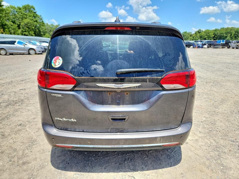 2020 CHRYSLER PACIFICA TOURING L 6