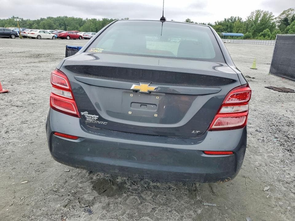 2017 CHEVROLET SONIC LT 6
