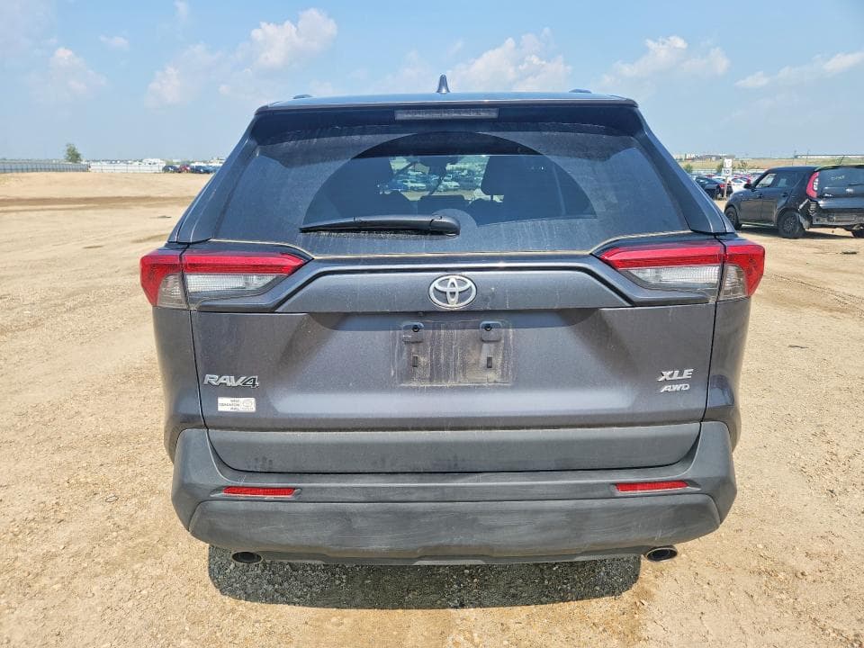 2025 TOYOTA RAV4 XLE 6