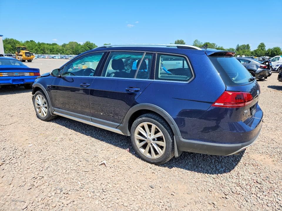 2017 VOLKSWAGEN GOLF ALLTRACK S 2